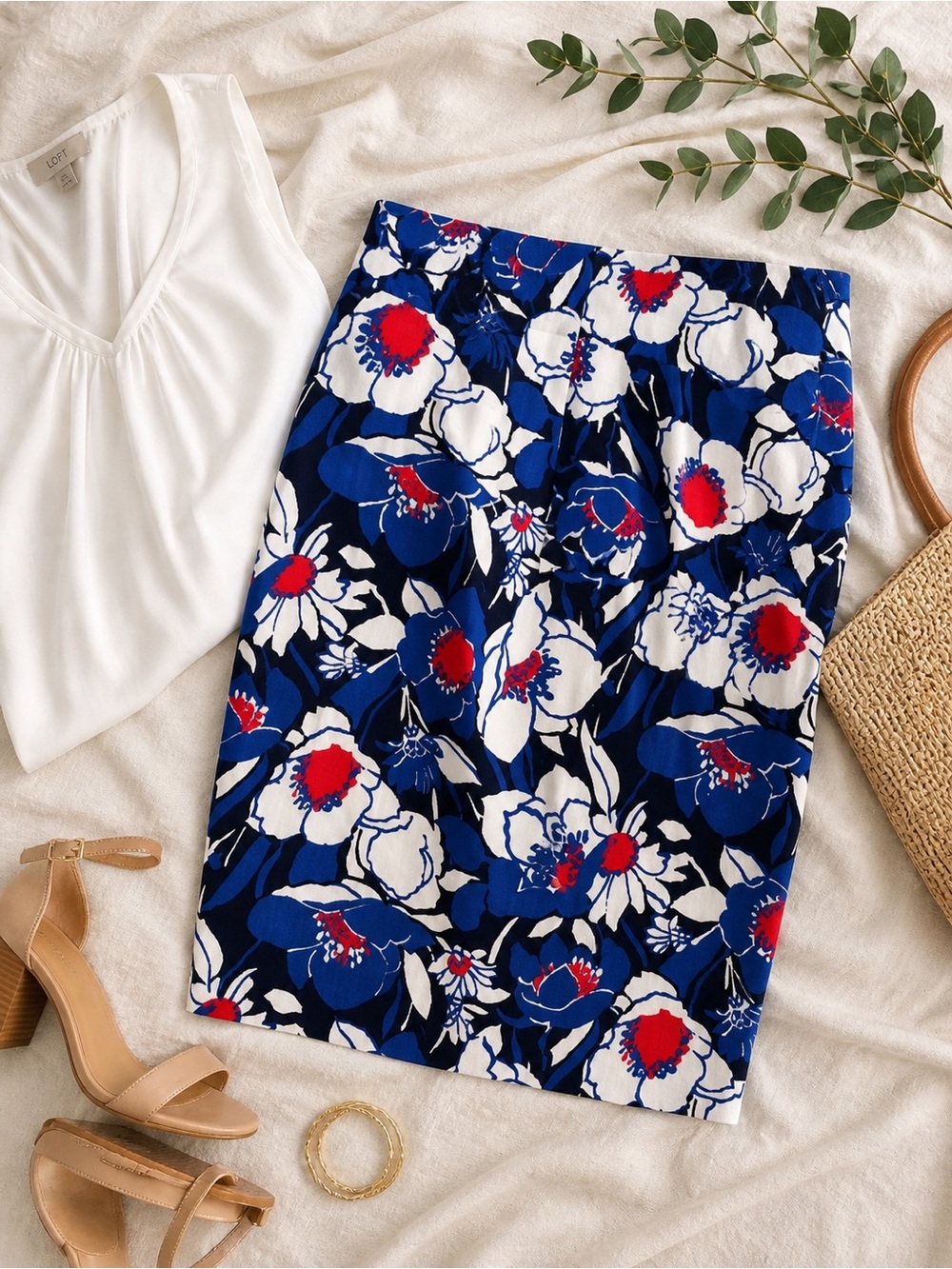 Talbots NWT Floral Pencil Skirt Size 6 Red White Blue Cotton Stretch Lined